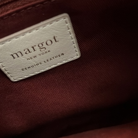 Margot Savannah Leather Hobo Crossbody Bag - Picture 5 of 8